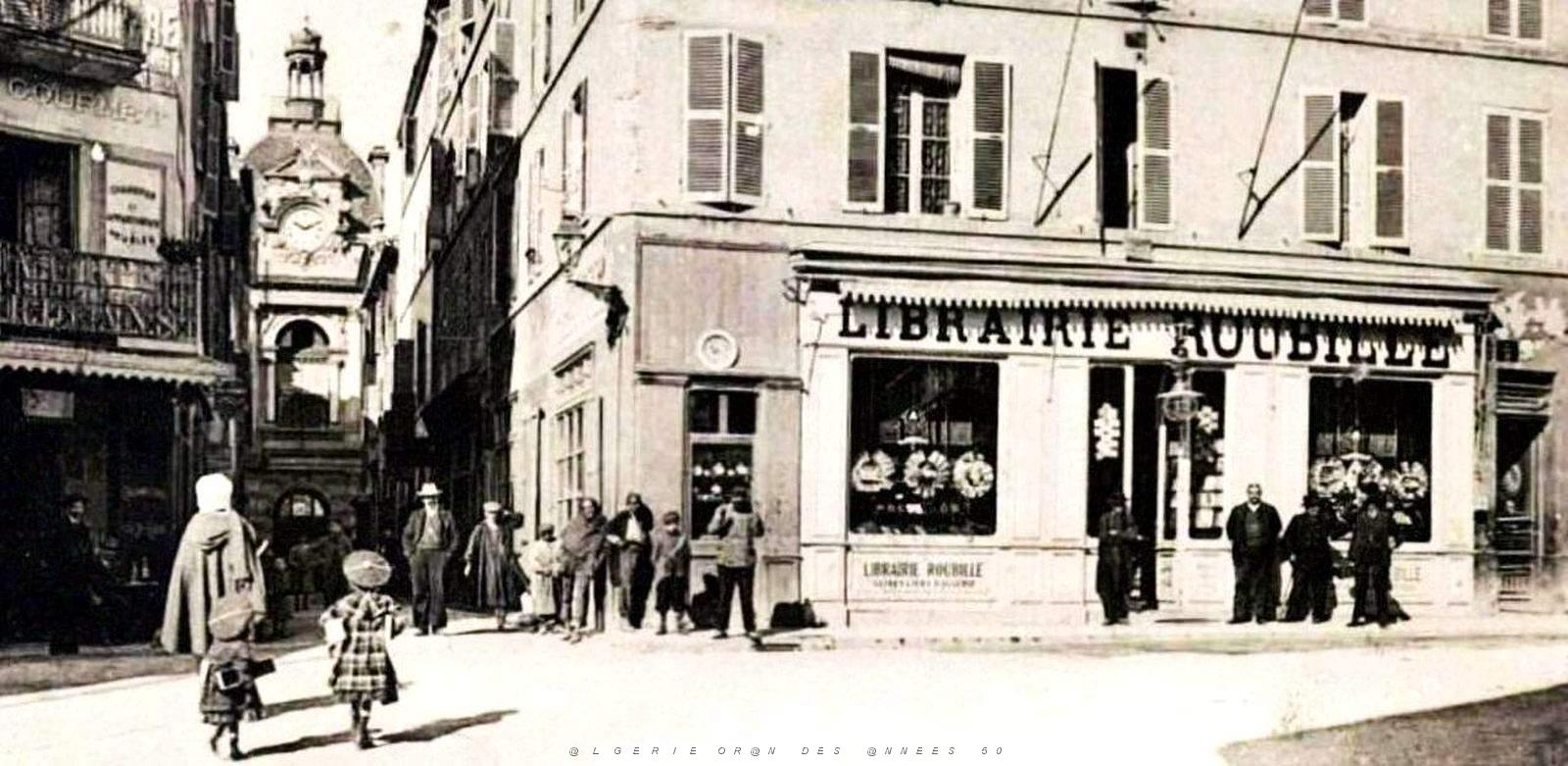 1632- Constantine - Place2 d'Orleans et Prefecture-1908- .jpg